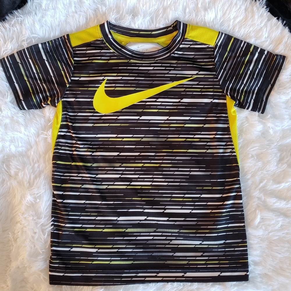 Nike Dri-Fit Shirt